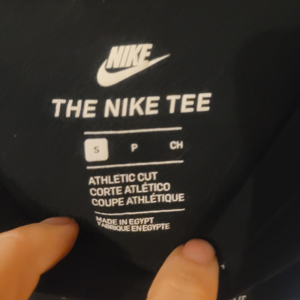 Nike top small - Picture 2 of 4